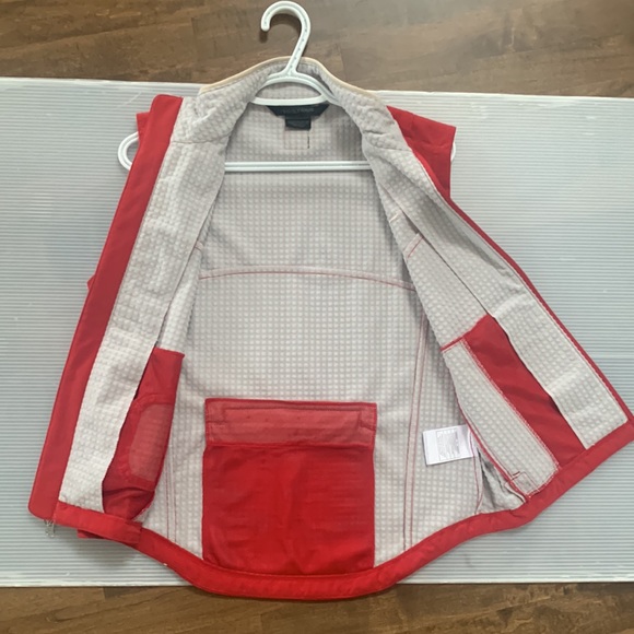 Vintage Nike Sphere Women’s Small Red Vest - Picture 3 of 10